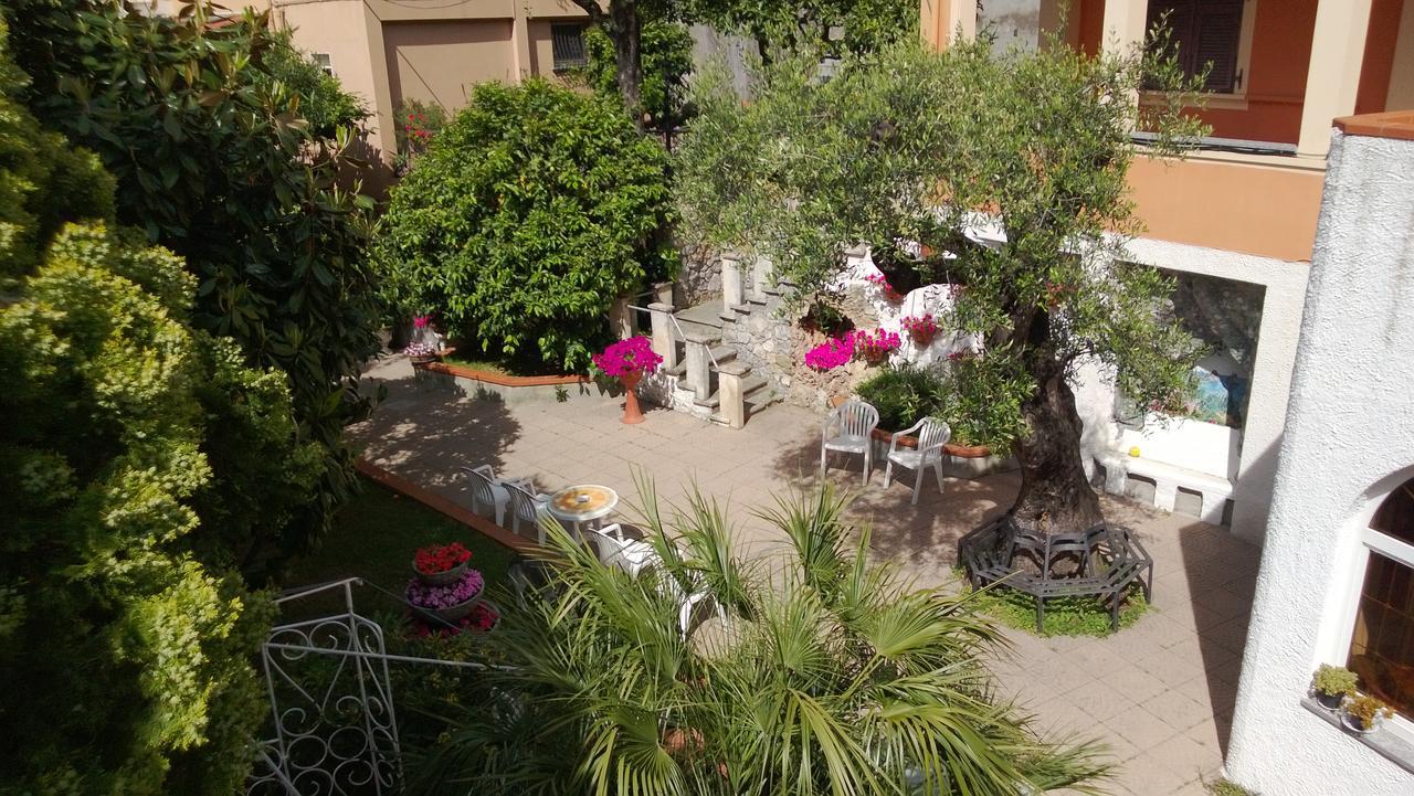Orchidea Residence Hotel Finale Ligure Exteriér fotografie
